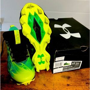 Under Armour Youth 3.5 football cleats UA